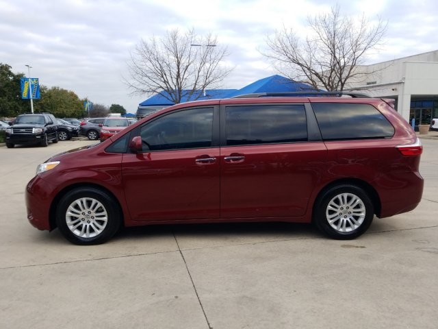 Pre-Owned 2016 Toyota Sienna XLE Minivan/Van in San Antonio #GS699257 ...